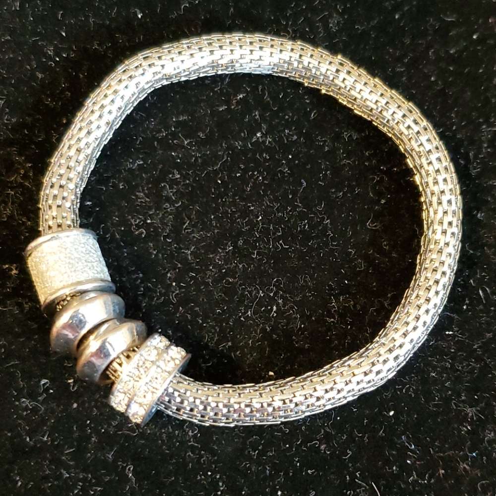 Silvertone mesh rhinestone slides stretch bracelet